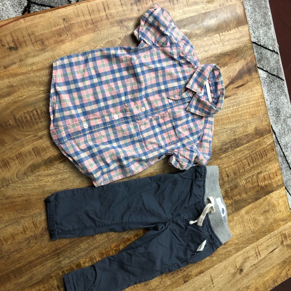 Toddler boy two piece size 2t and